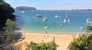 Boat hire Pittwater Resolute Beach