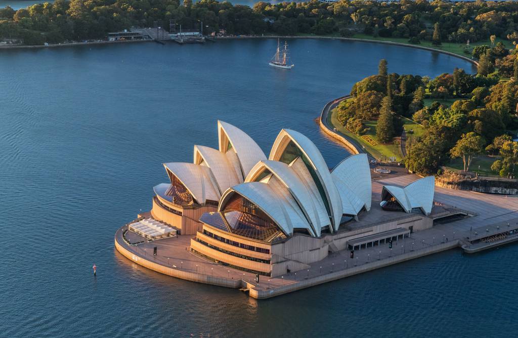 Sydney boat cruise